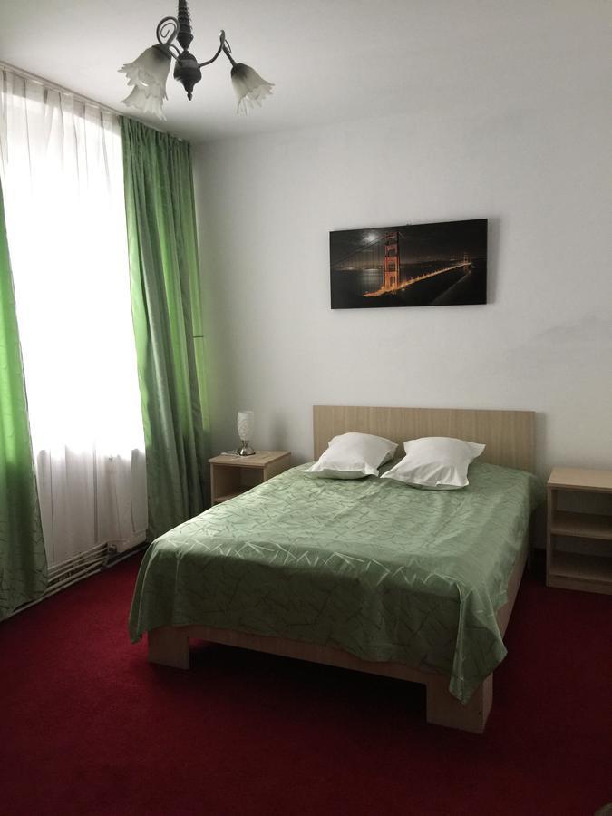 Hotel Rares 보토샤니 외부 사진