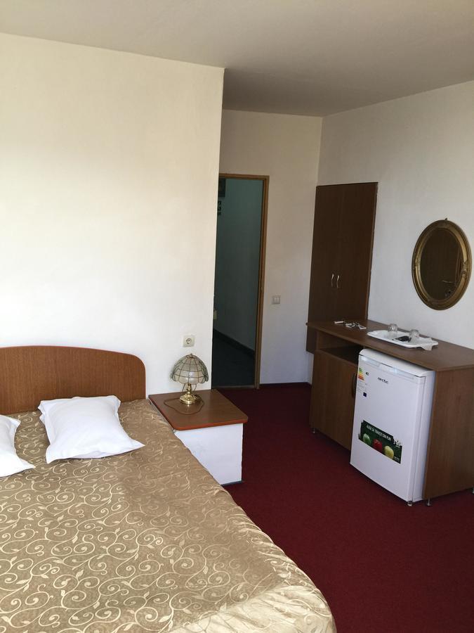 Hotel Rares 보토샤니 외부 사진