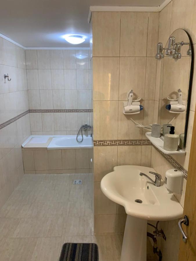 Hotel Rares 보토샤니 외부 사진