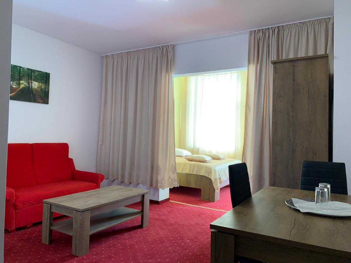 Hotel Rares 보토샤니 외부 사진